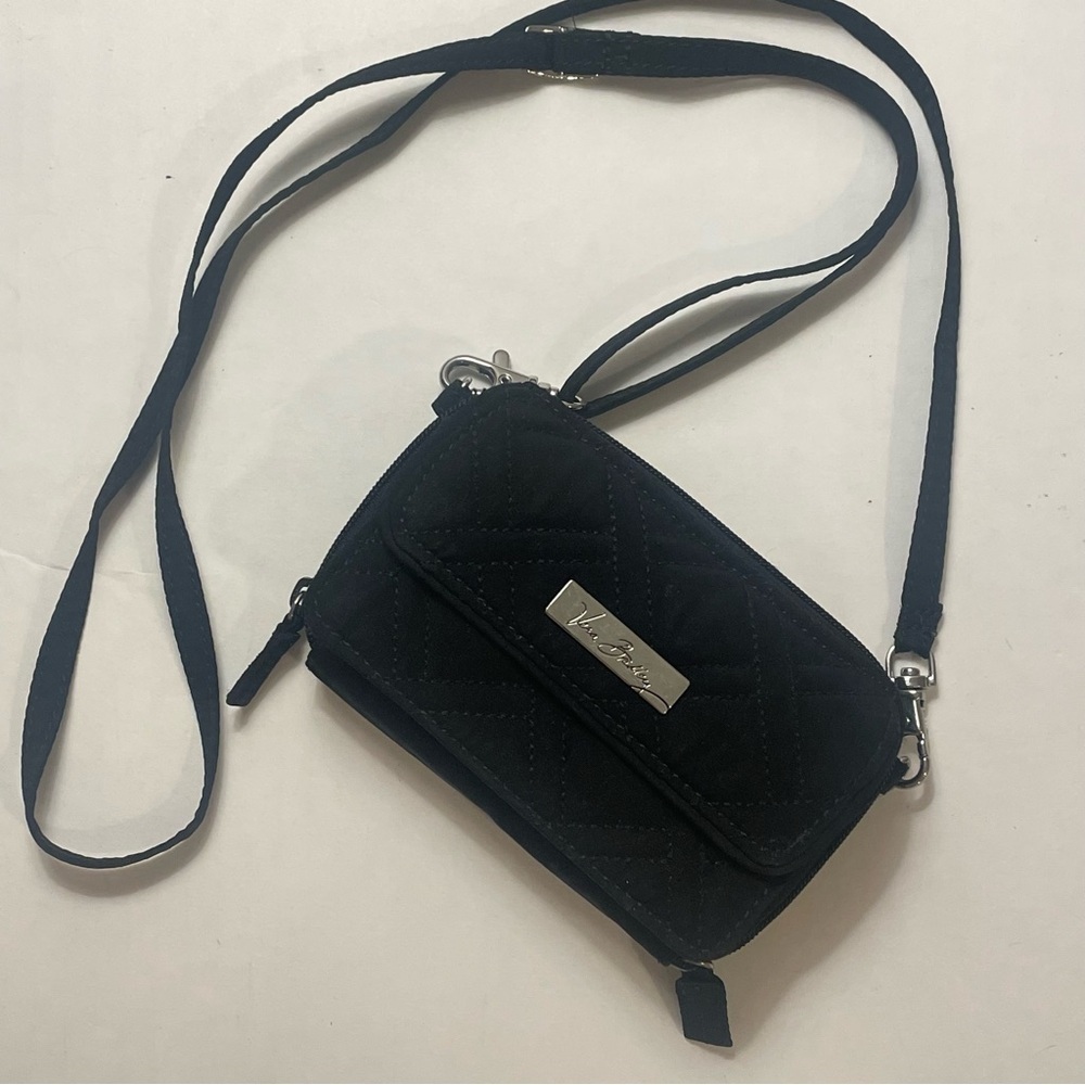 Vera Bradley Black Quilted Crossbody Bag. Adjustable strap. Pre-owned.